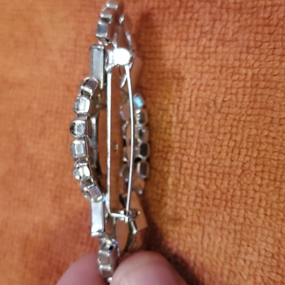 Vintage Rhinestone Sytle Pin - Picture 6 of 6